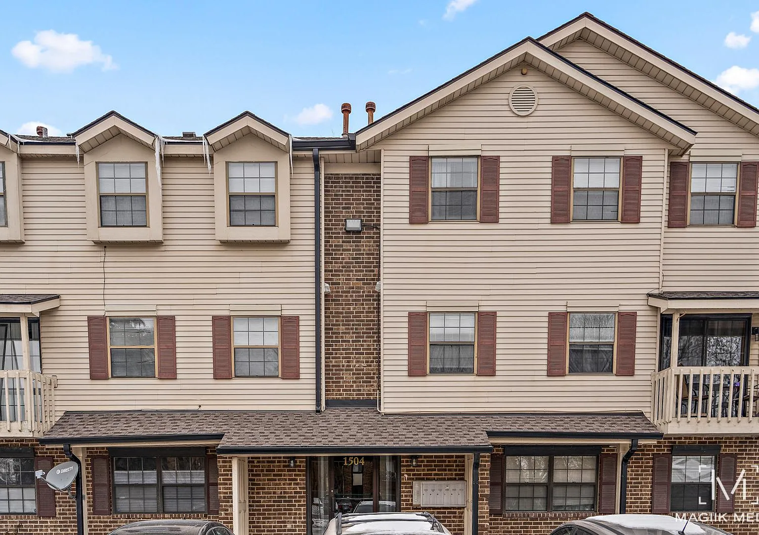 2 bed, 1192 sqft, $2,200 — Photo 1