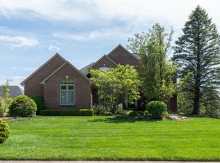 3801 Fawn Dr, Rochester, MI 48306