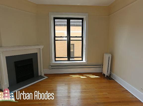 2nd image of 434 W Belden Ave #17011