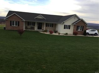 495 Rabbit Run Rd, Andreas, PA 18211