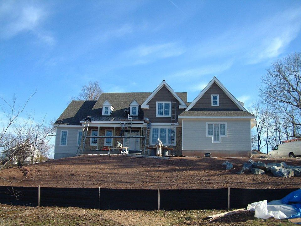 2nd image of 254 Hafner Rd