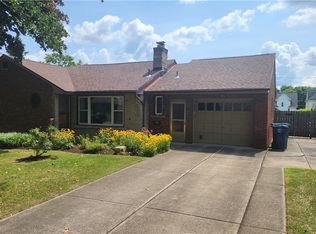 725 Seymour Ave, Niagara Falls, NY 14305