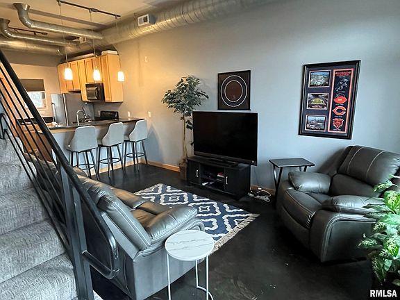 5th image of 139 16th St #3