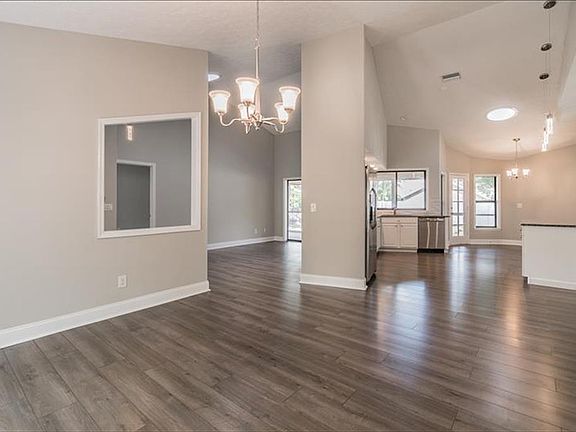 5th image of 3811 Cold Creek Dr