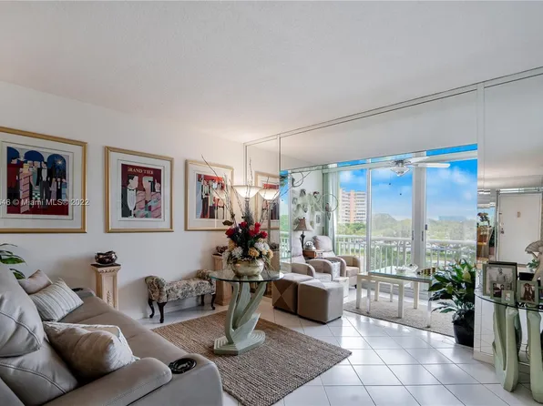 3800 Hillcrest Dr APT 403, Hollywood, FL 33021