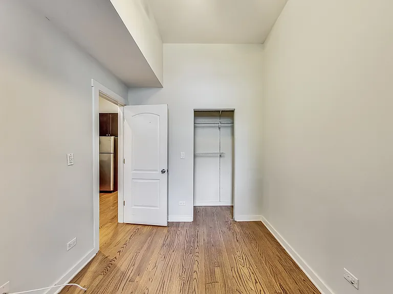 1645 W Huron St #1R — Photo 7