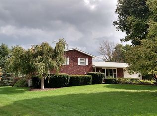 158 S Kansas Rd, Orrville, OH 44667