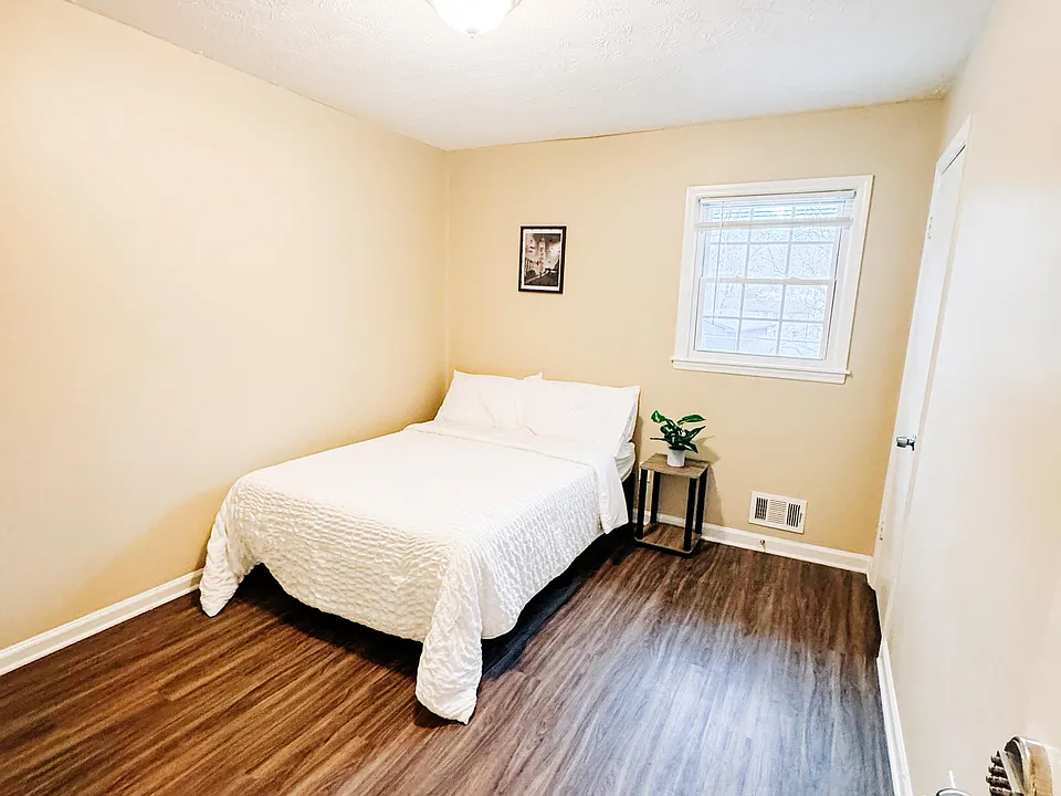 Emerald North Cir
