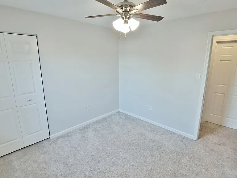 58 Frock Dr — Photo 38