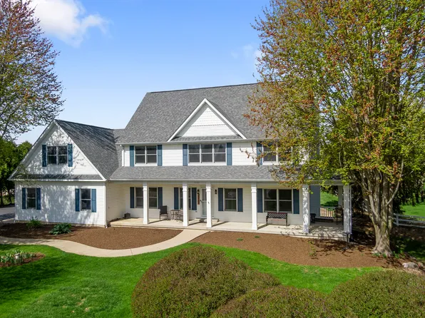 9103 Bentley Ln, Spring Grove, IL 60081