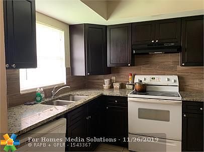 2nd image of 10271 NW 36th St