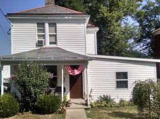 119 Pennsylvania Ave, Chester, WV 26034