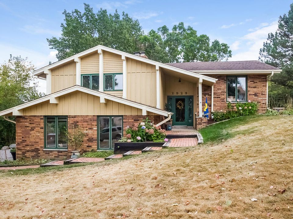 1st image of 2929 Minot Ln