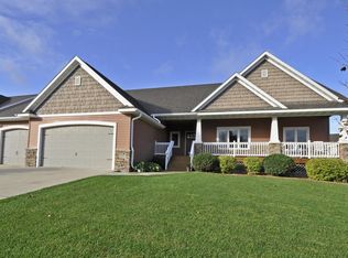 3515 Stone Point Dr NE, Rochester, MN 55906