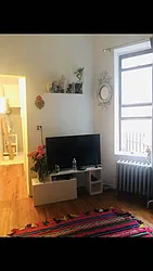 Rented by Lana Parker, LREB