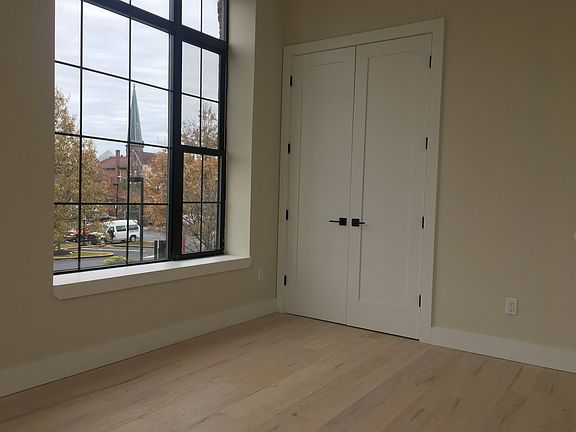2nd image of 609 Communipaw Ave #26E