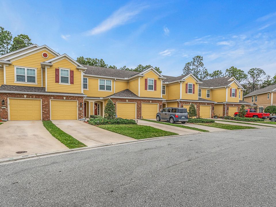 1st image of 6817 Roundleaf Dr