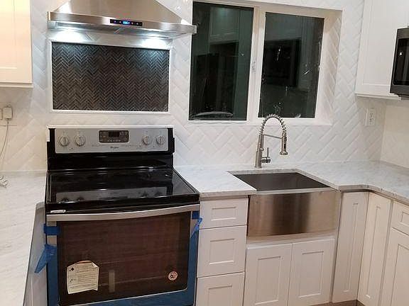 5th image of 1044 Burke Ave #2/3