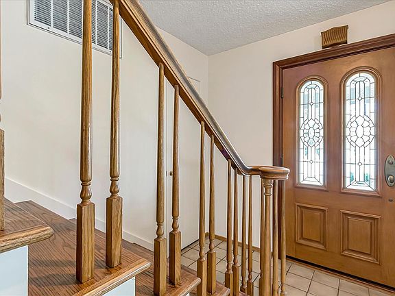 4th image of 2693 Dumbarton Ave