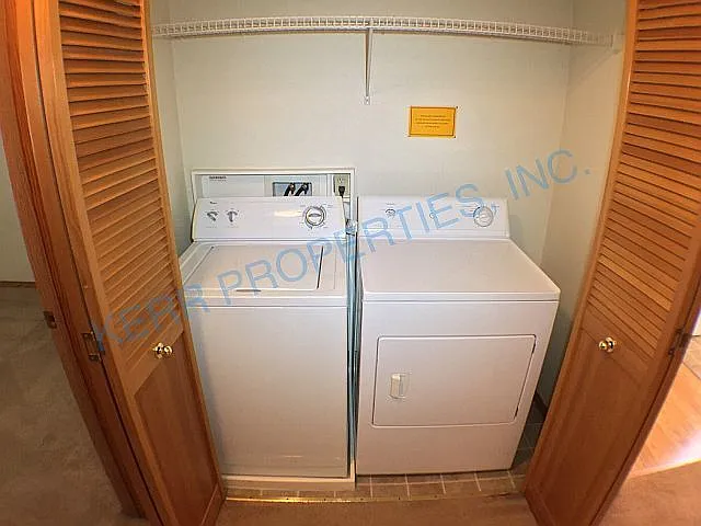 1232 NE 16th St — Photo 11