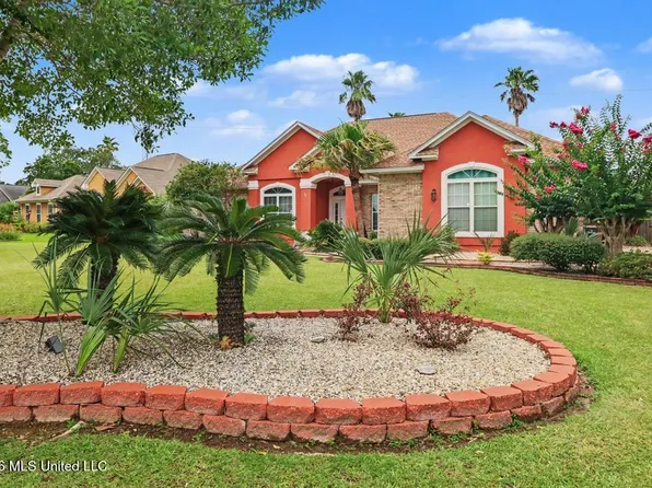 3532 N River Ridge Dr, Diberville, MS 39540