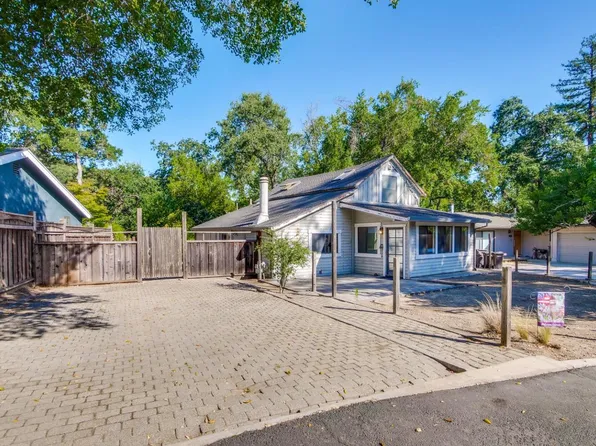 32 Euclid Ave, Los Gatos, CA 95030