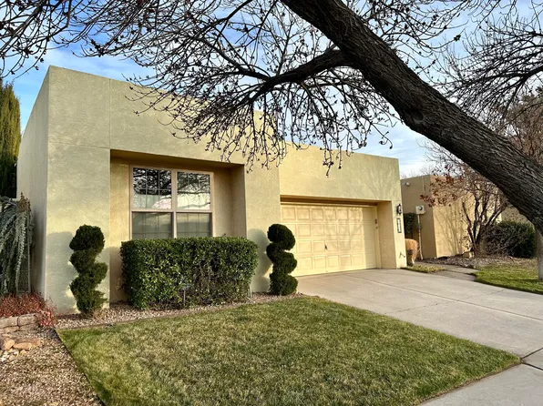 7916 Woodleaf Dr NE, Albuquerque, NM 87109