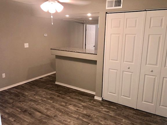 4th image of 1607 N Carroll Ave APT 103