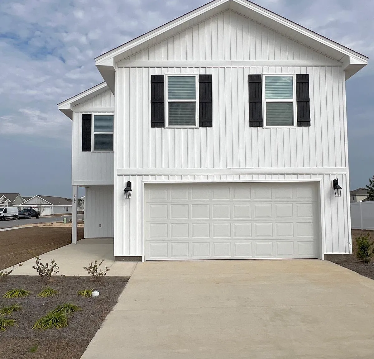 145 Arrowwood Blvd — Photo 1