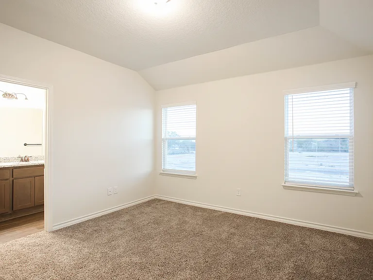 13902 Enzo Gate — Photo 13