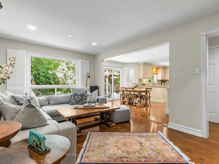 210 Westmount Blvd — Photo 14