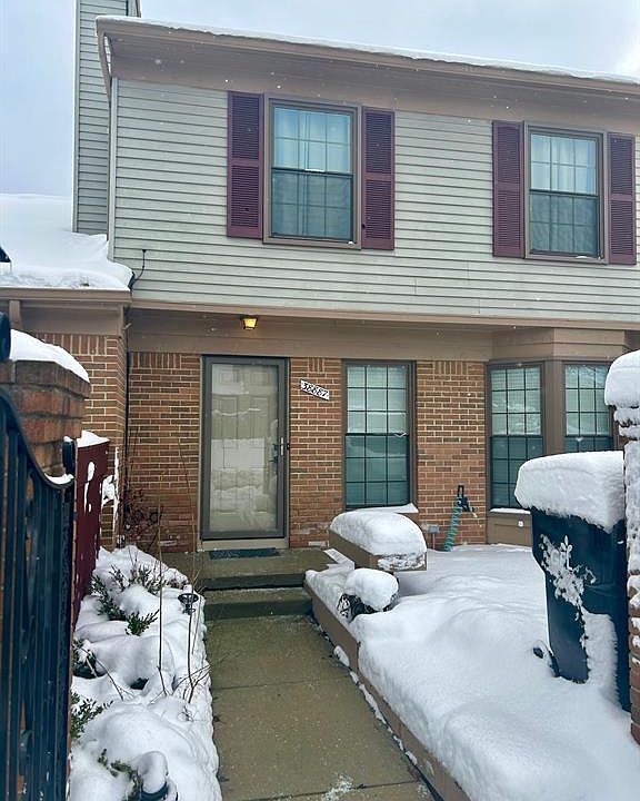 38887 Country Cir, Farmington, MI 48331 Zillow