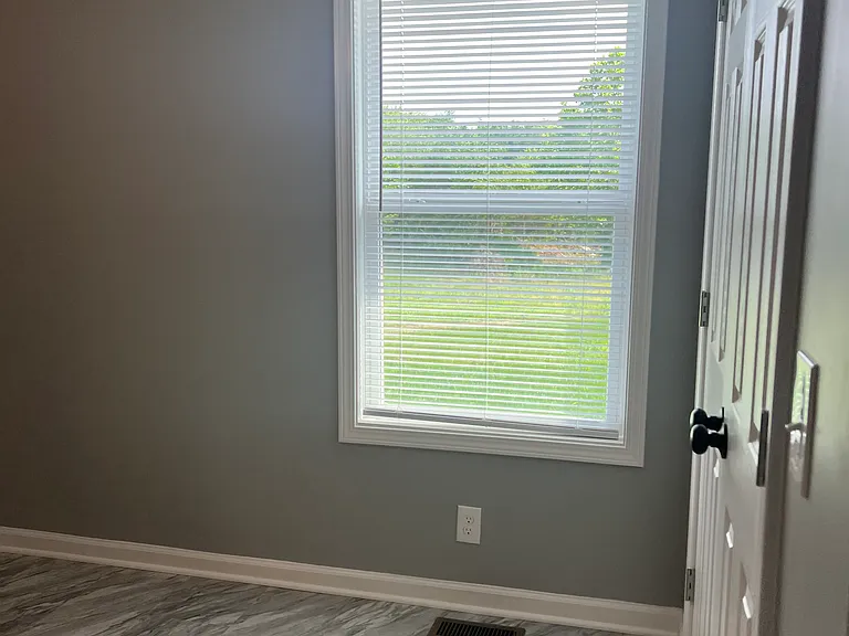 500 Hunters Cir #B — Photo 29