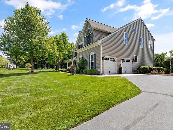 4th image of 2113 Jacobs Well Ct
