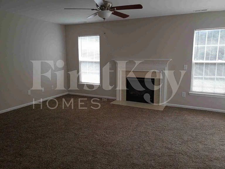 3760 Thornaby Cir — Photo 5