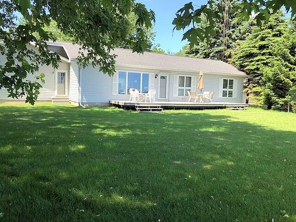 5th image of 5746 N Ridge Rd