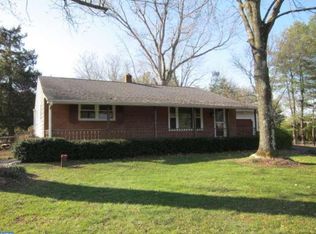 894 Almshouse Rd, Ivyland, PA 18974