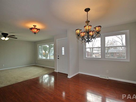 2nd image of 1815 W Latham Ln