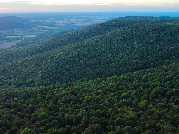 78 Valley View Dr #7, Altamont, TN 37301