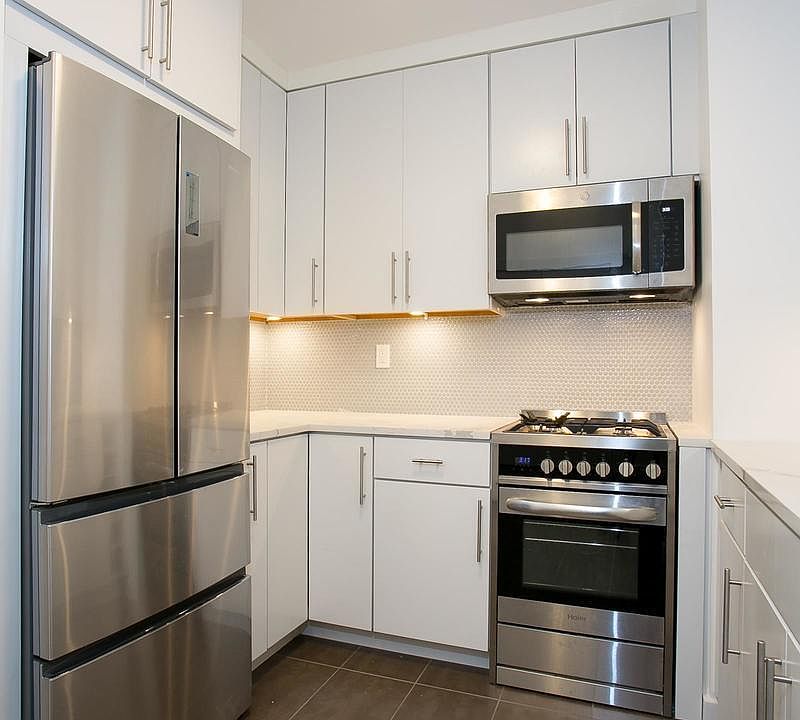 1st image of 315 7th Ave APT 6B