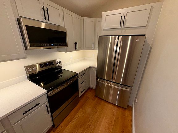 5th image of 30 Eliot Rd #30