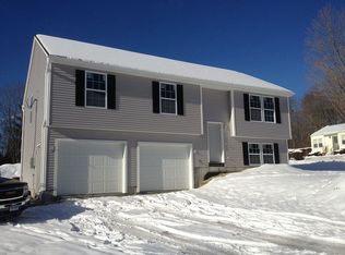 54 Butlertown Rd, Waterford, CT 06385