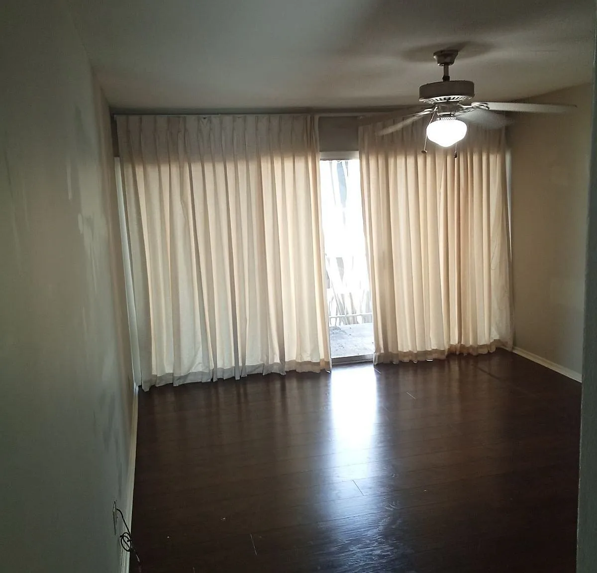 501 Cypress Ln — Photo 3