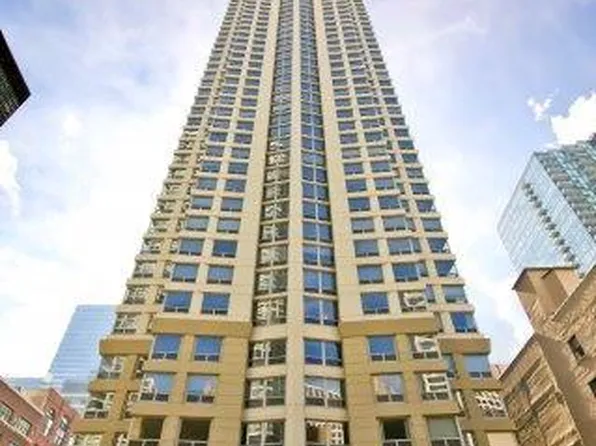440 N Wabash Ave APT 1111, Chicago, IL 60611
