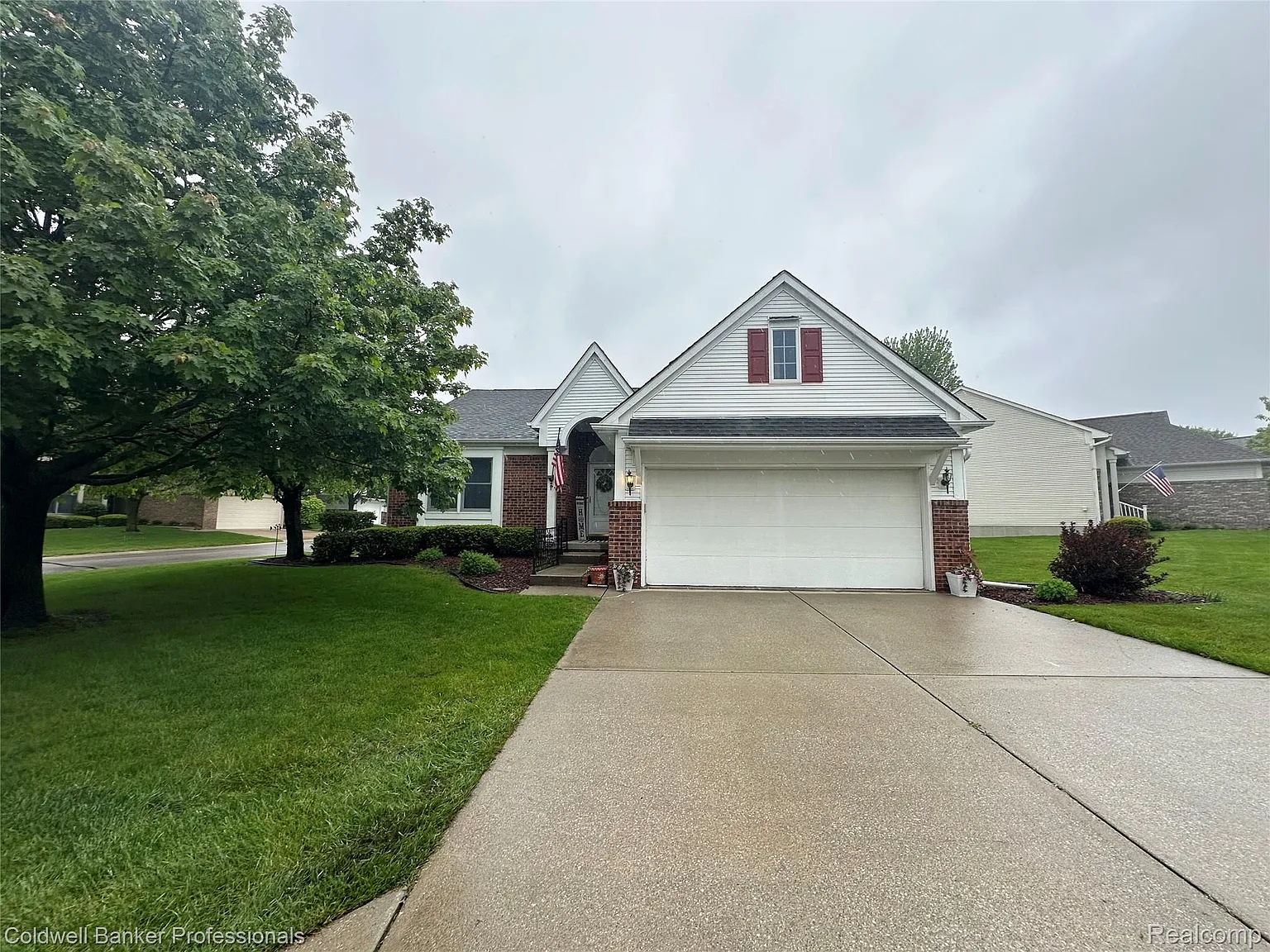 638 Eastway Cir photo 1