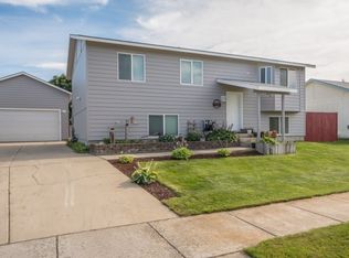 7510 W Meadow Lark Ln, Rathdrum, ID 83858