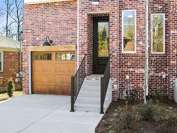 3rd image of 405A Saint Francis Ave