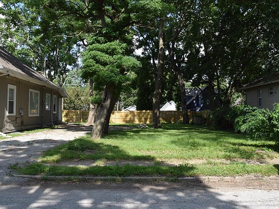5th image of 4329 Pearl St