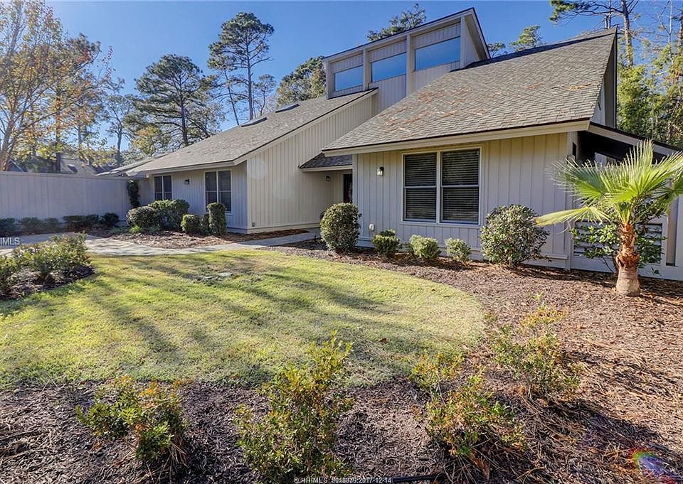 1st image of 14 Fawn Ln