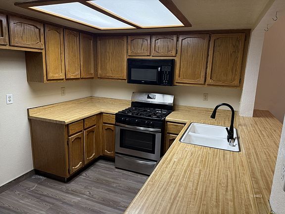 5th image of 269 E Upjohn Ave